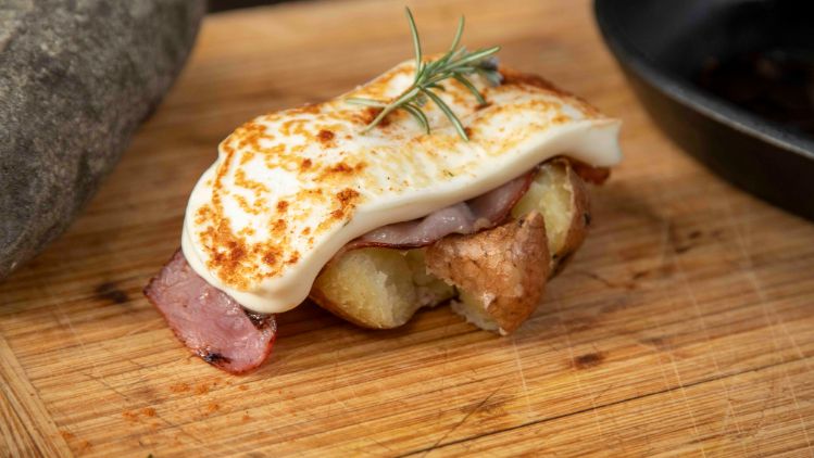 quillayes-recetas-papas-asadas-y-queso-chacra-dorado