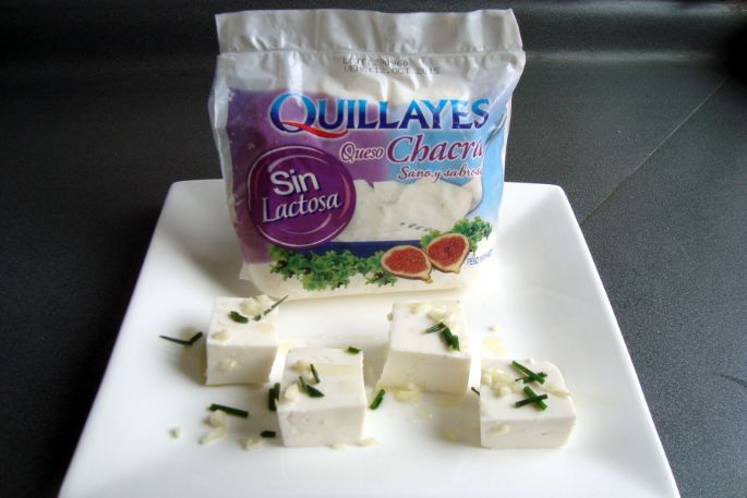 quillayes-recetas-3-pinchos-para-el-picoteo-con-queso-chacra-sin-lactosa_3