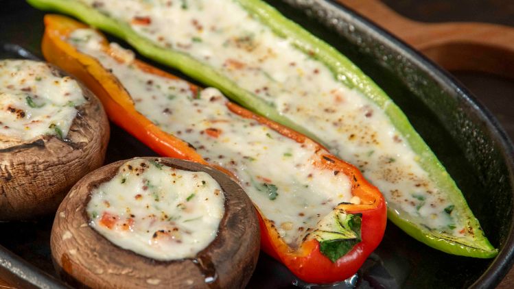 quillayes-recetas-aji-y-champinones-rellenos-con-crema-de-queso-chacra