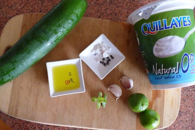  Cómo preparar el clásico Tzatziki griego con Yoghurt Natural Quillayes 