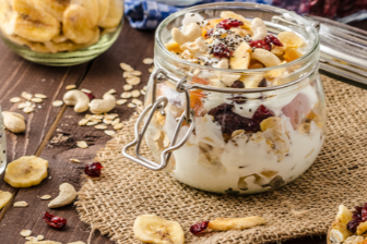 quillayes-recetas-muesli-casero-y-yogurt-protein-quillayes