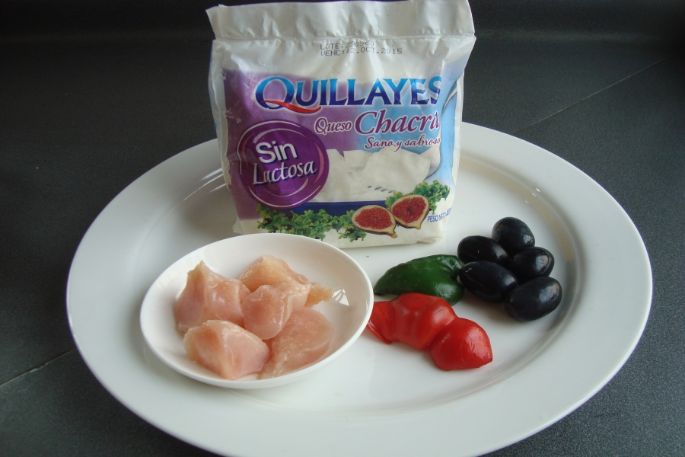 quillayes-recetas-3-pinchos-para-el-picoteo-con-queso-chacra-sin-lactosa_6